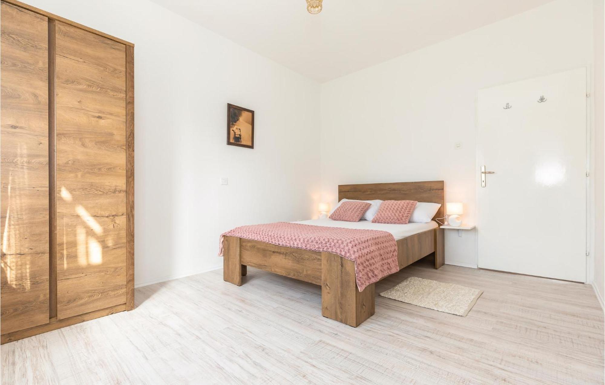 Two-Bedroom Apartment in Metković Buitenkant foto